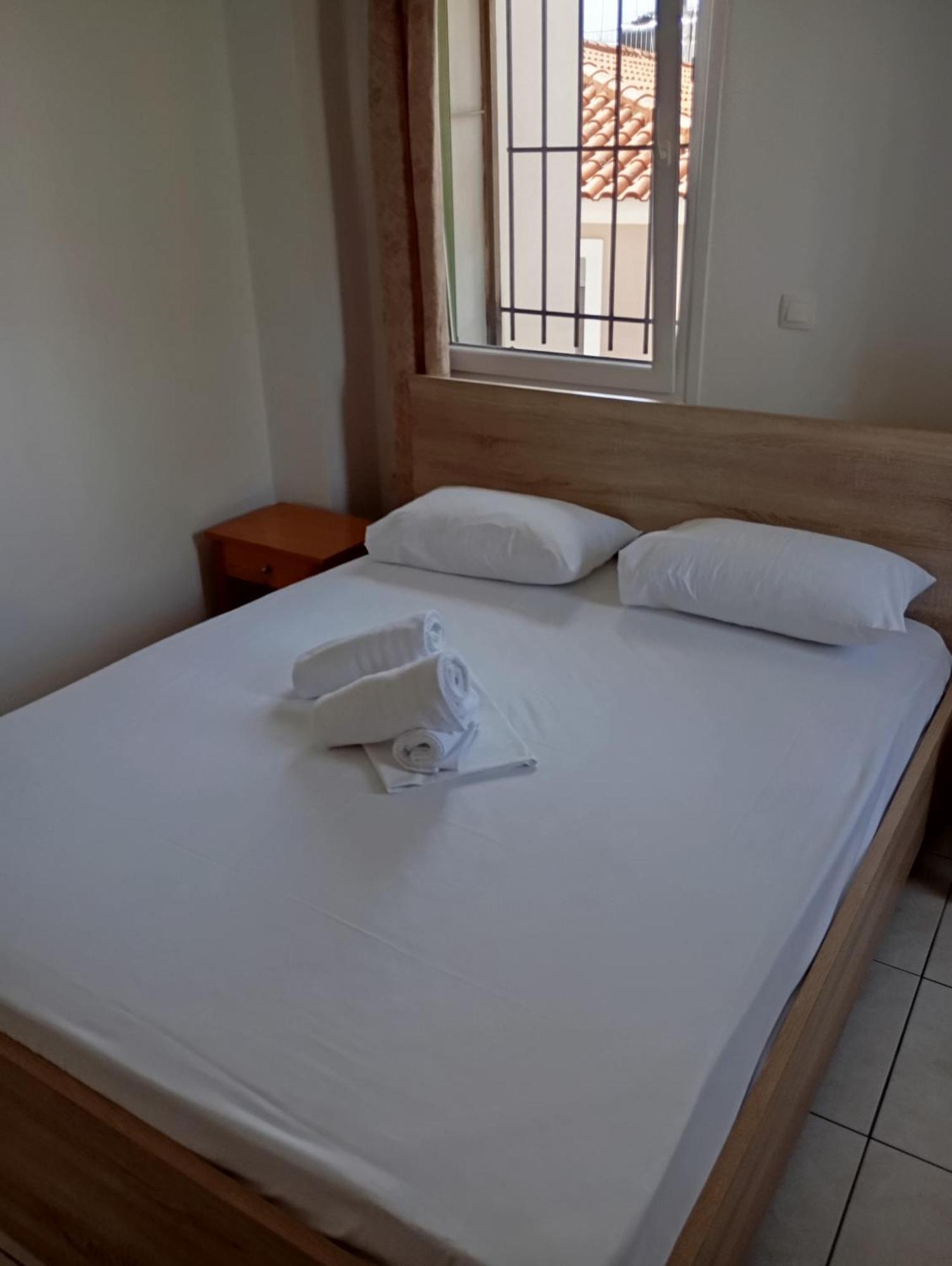 Hotel Pyrgos Sofokleous Mytilíni Exterior foto